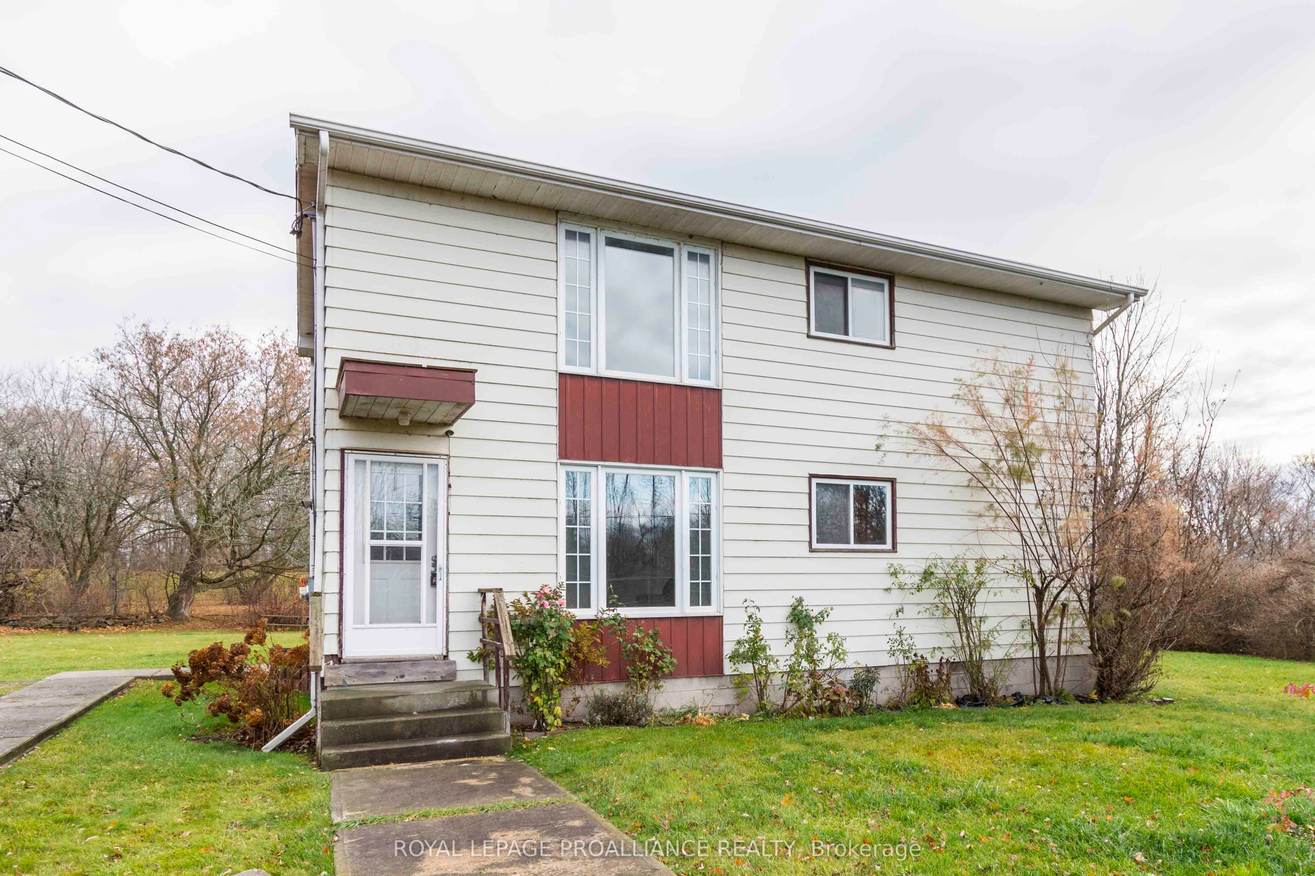 25 Quinte View Drive Property Photo 2