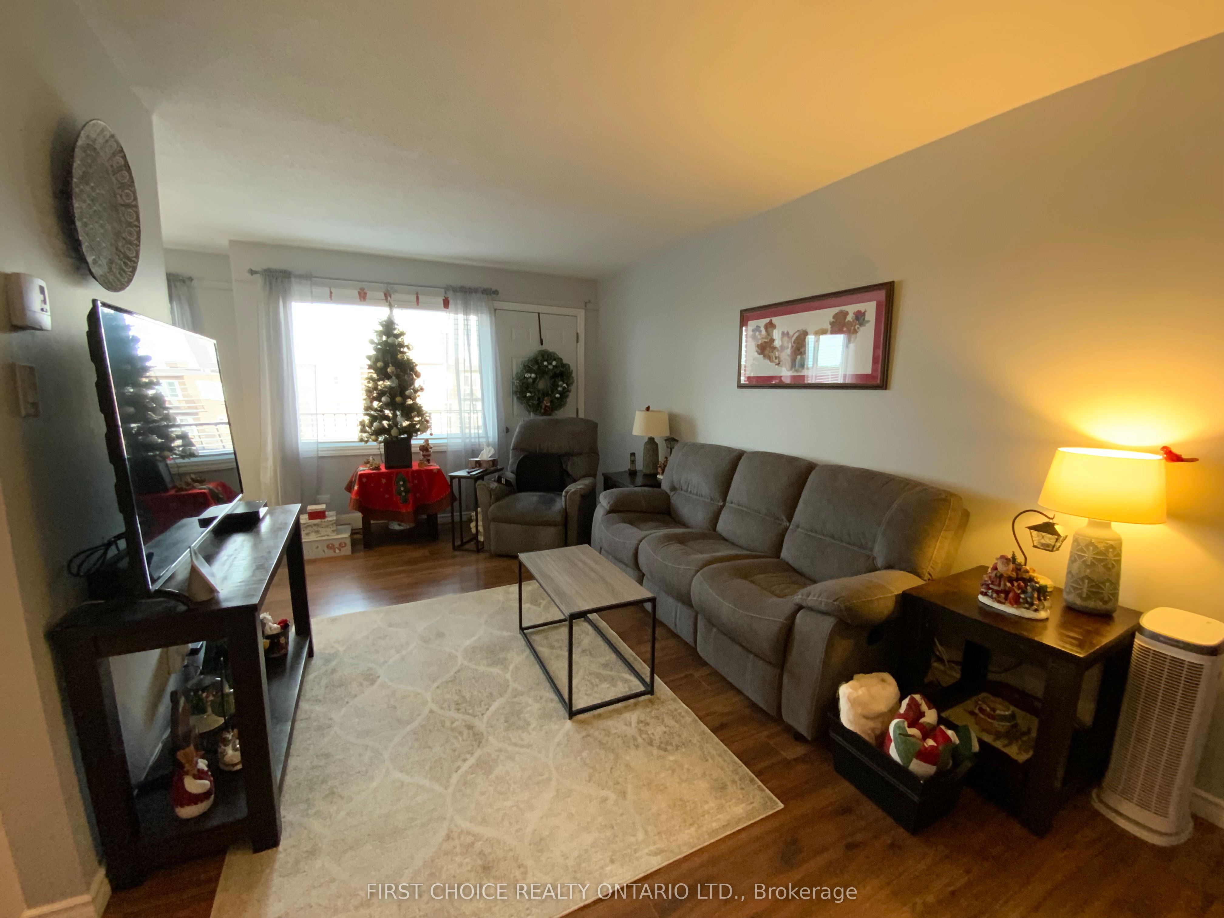 #408c - 2044 Arrowsmith Drive Property Photo 10