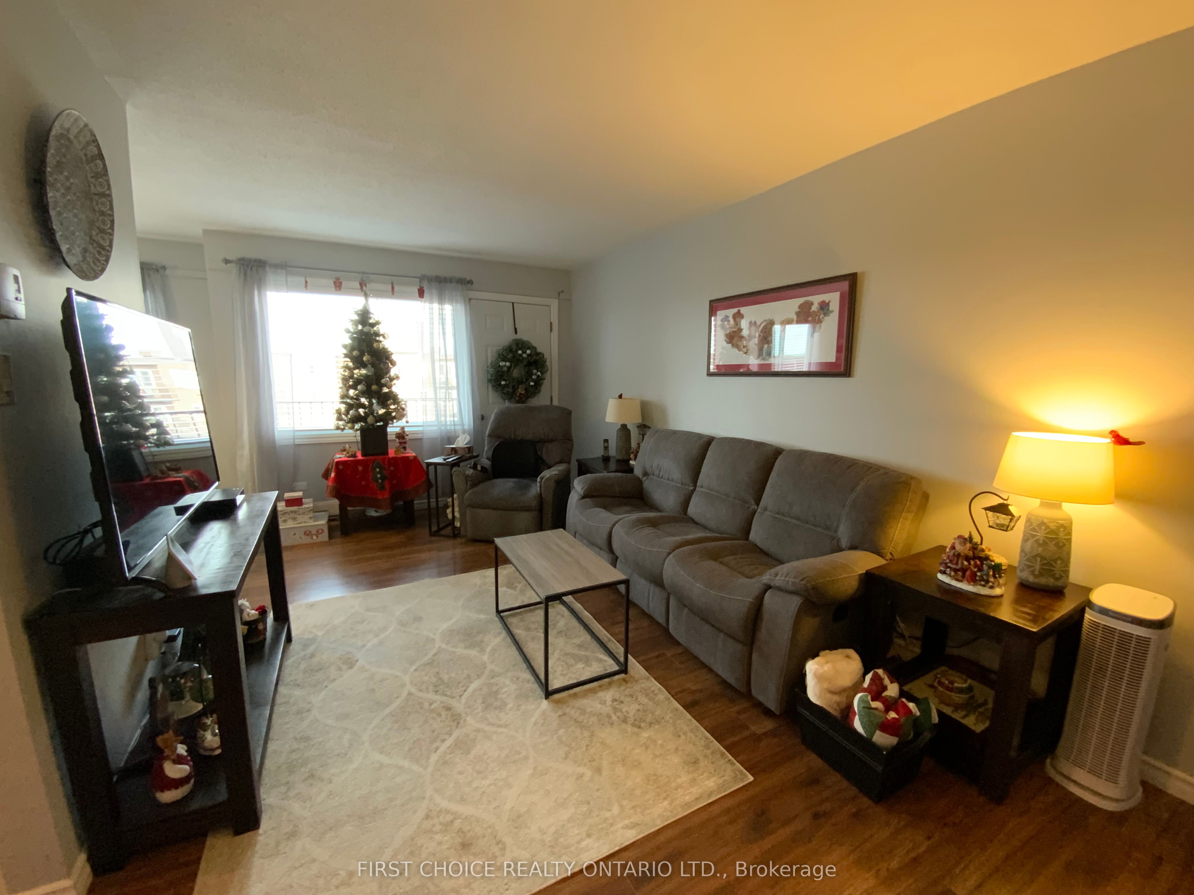 #408c - 2044 Arrowsmith Drive Property Photo 11