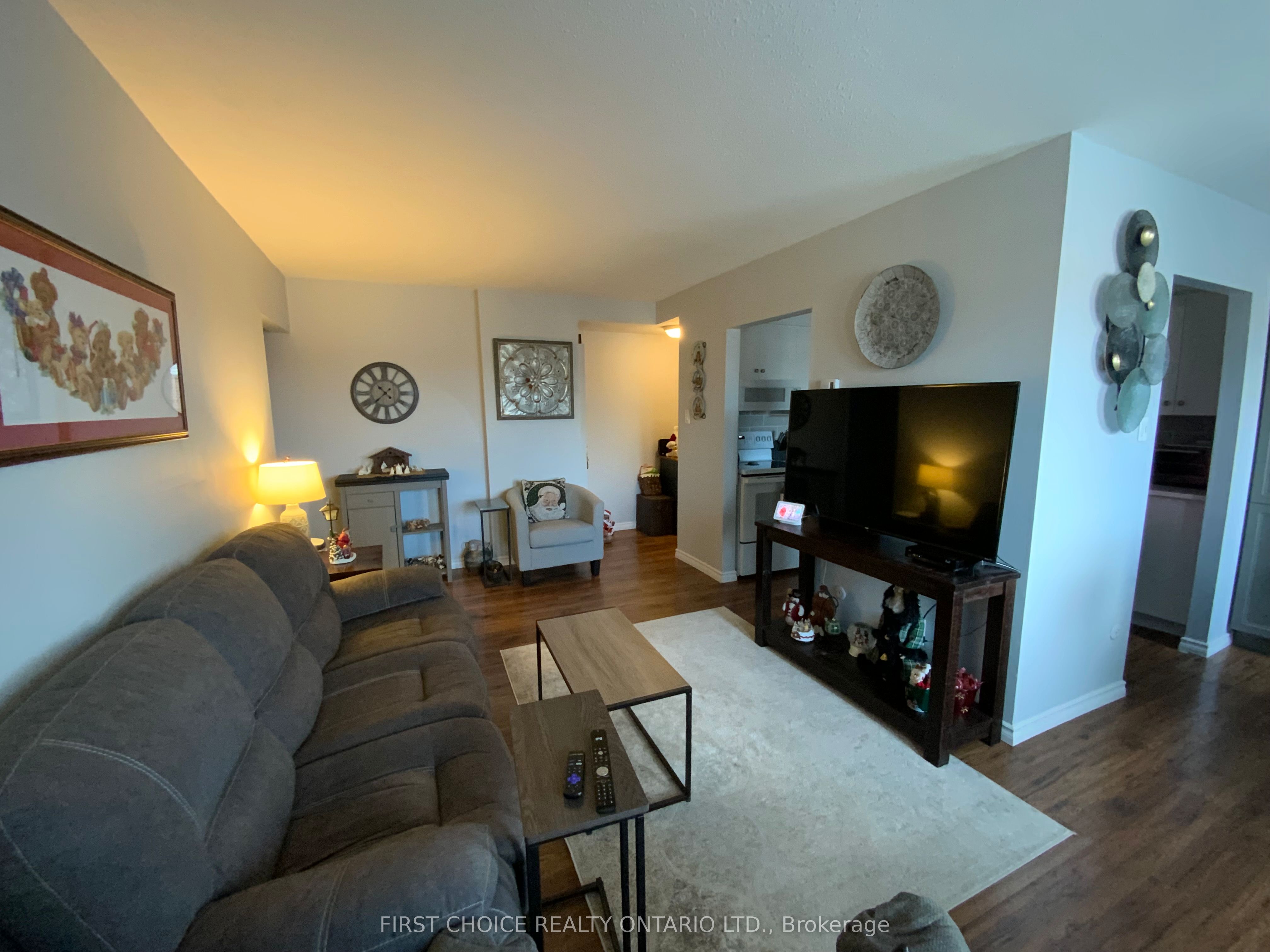 #408c - 2044 Arrowsmith Drive Property Photo 13