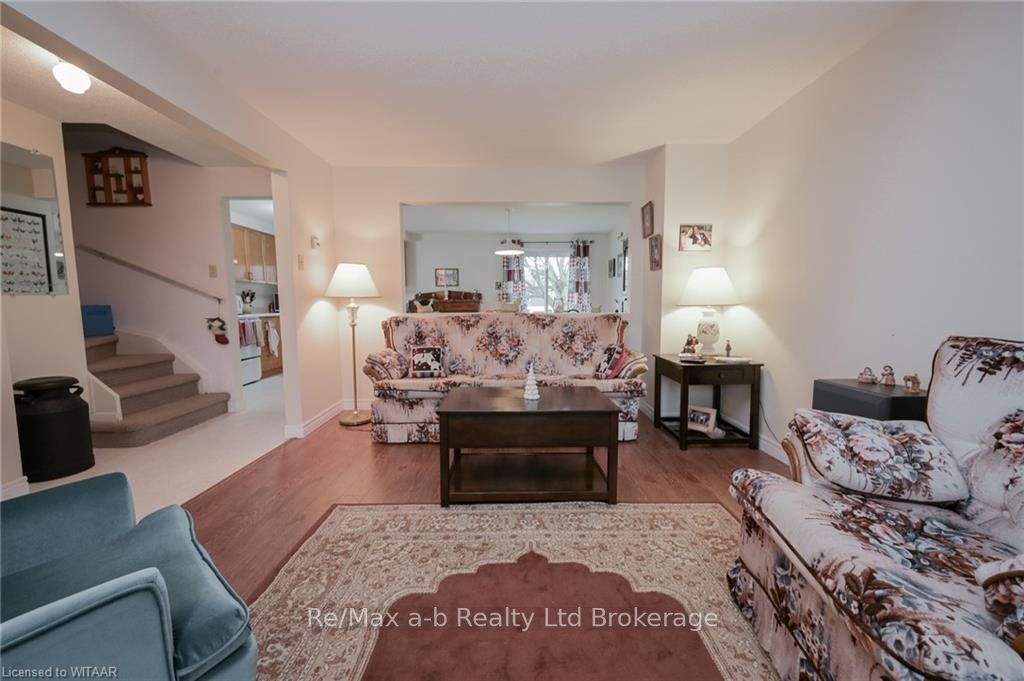 #30 - 380 Quarter Town Line Property Photo 8