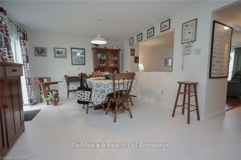 #30 - 380 Quarter Town Line Property Photo 9