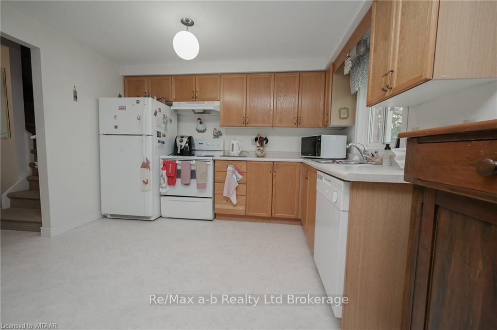#30 - 380 Quarter Town Line Property Photo 12