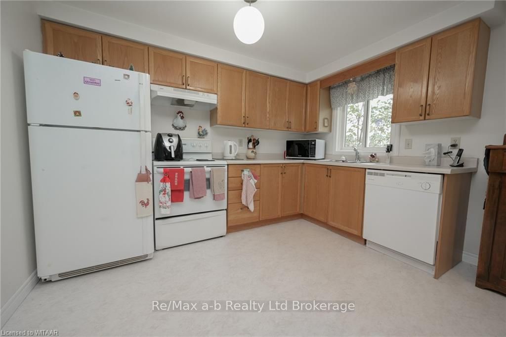 #30 - 380 Quarter Town Line Property Photo 13