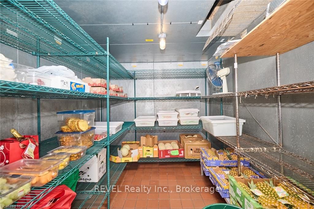 #27 - 111 Fourth Avenue Property Photo 14