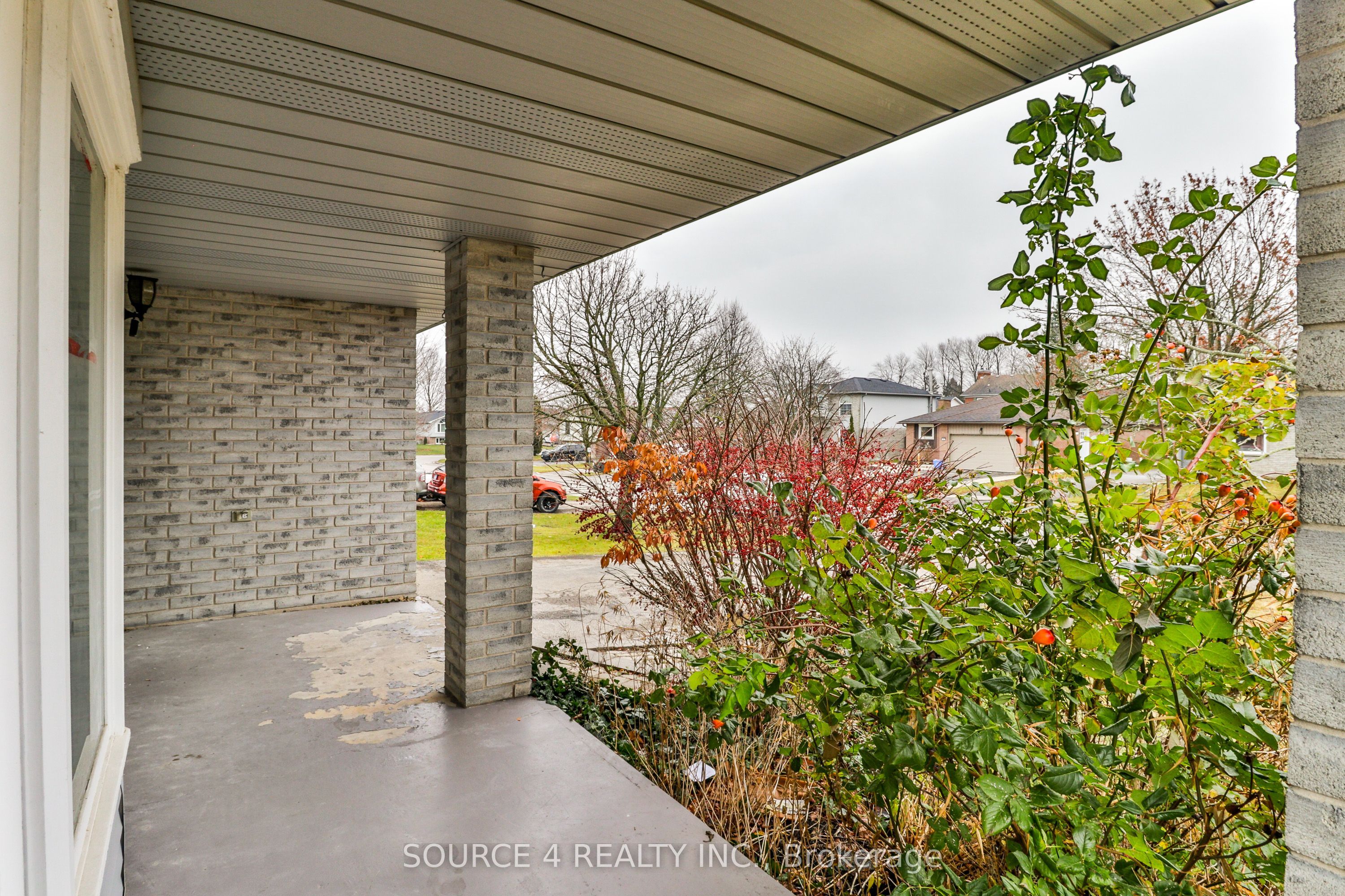 617 Canfield Place Property Photo 6