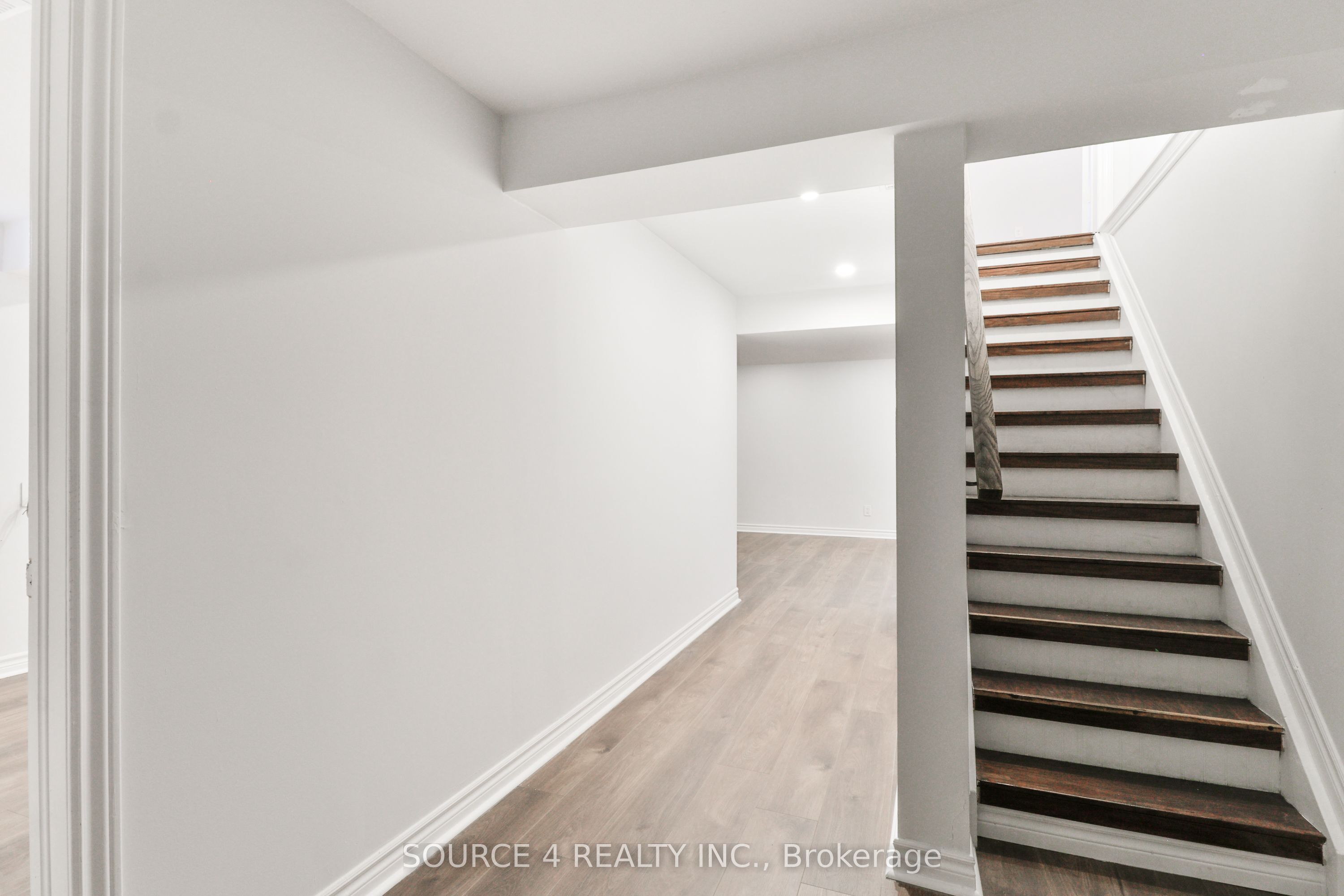 617 Canfield Place Property Photo 32