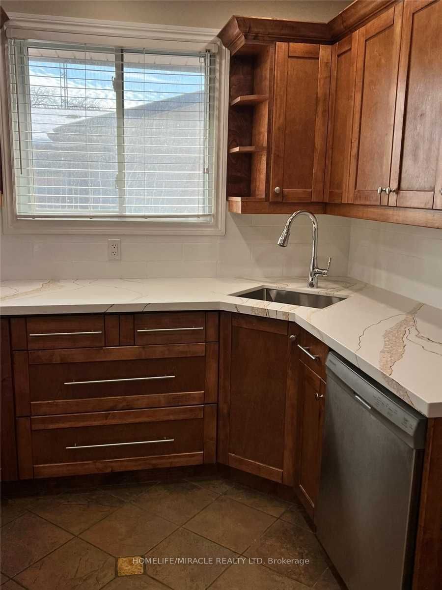 78 Regent Drive Property Photo 5