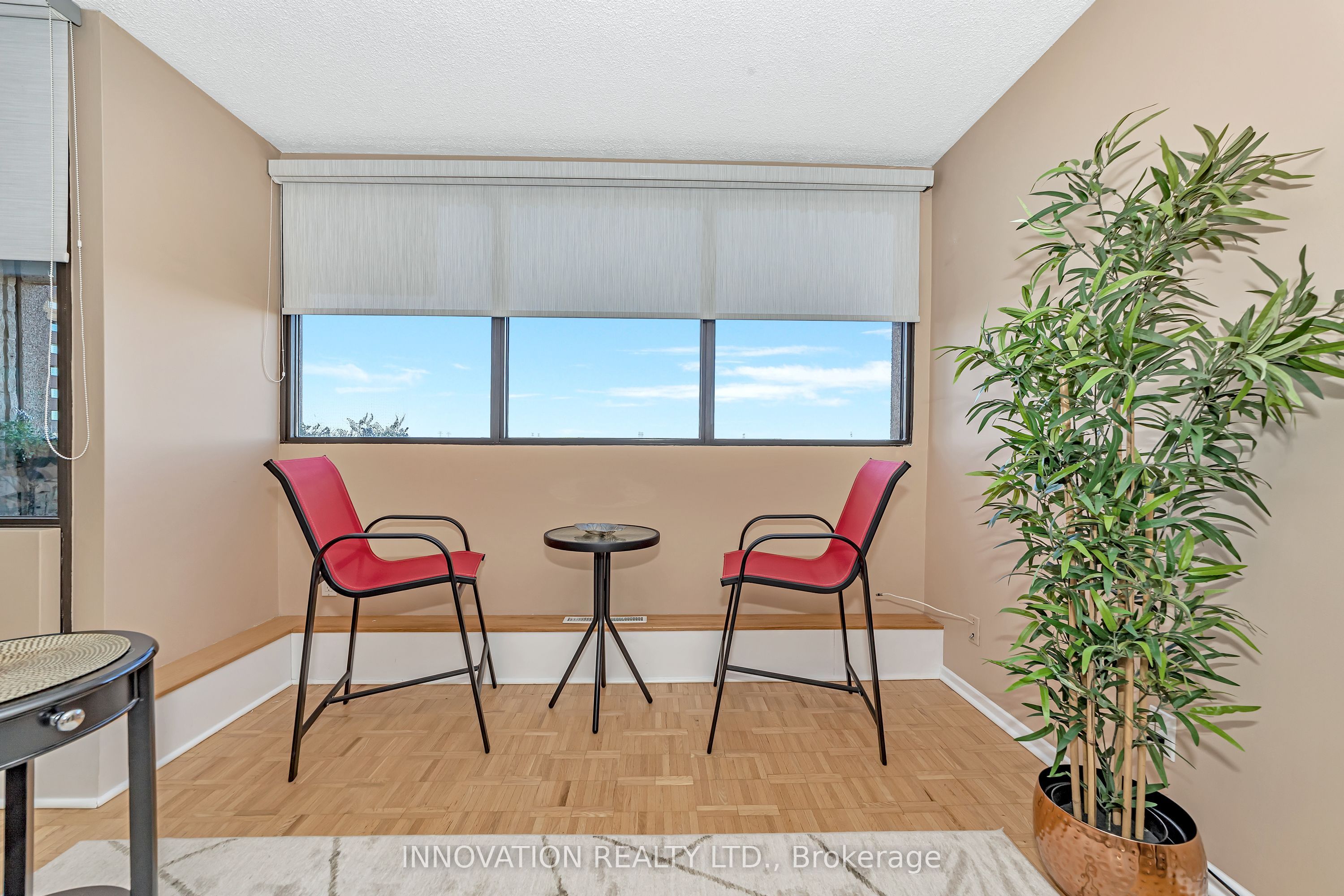 #908 - 1285 Cahill Drive Property Photo 5