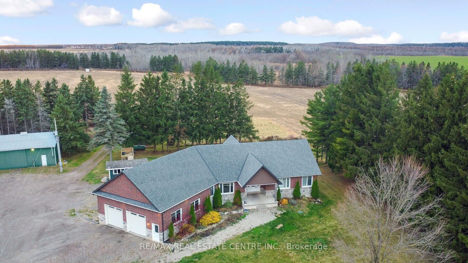 294288 8th Line Property Photo 9