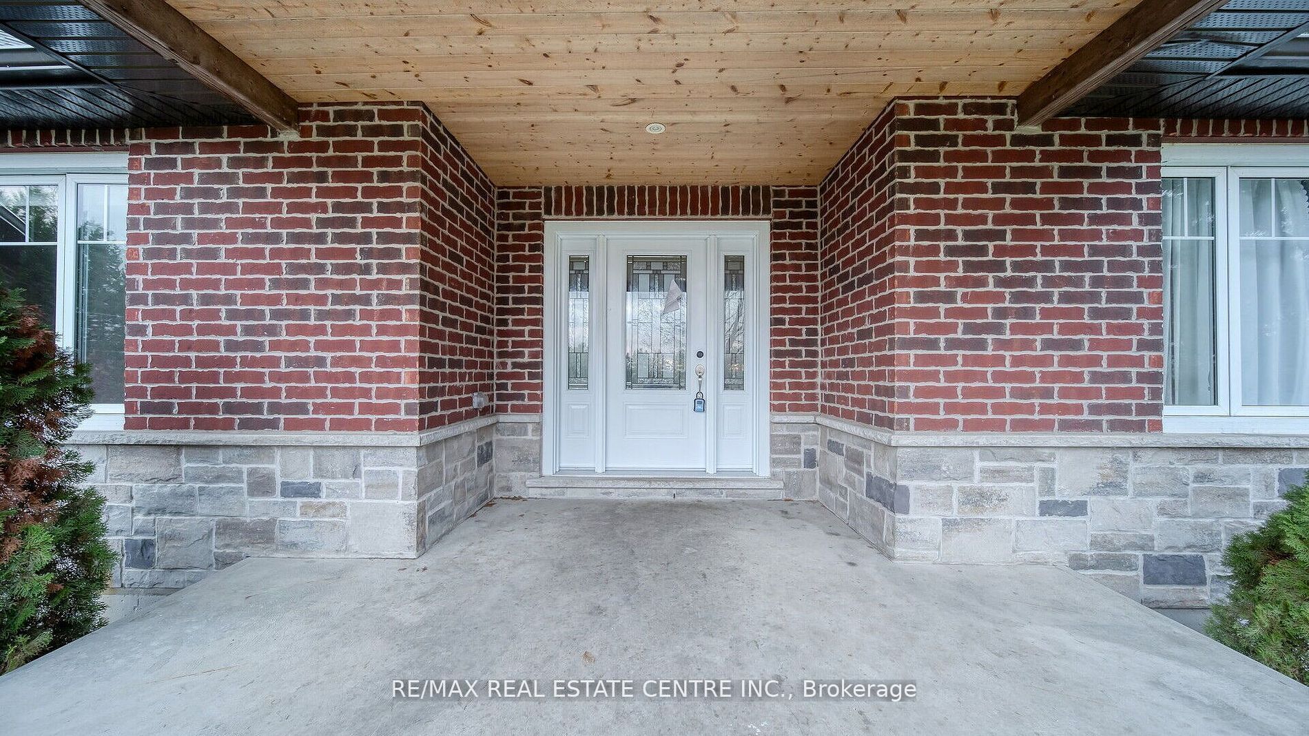 294288 8th Line Property Photo 10