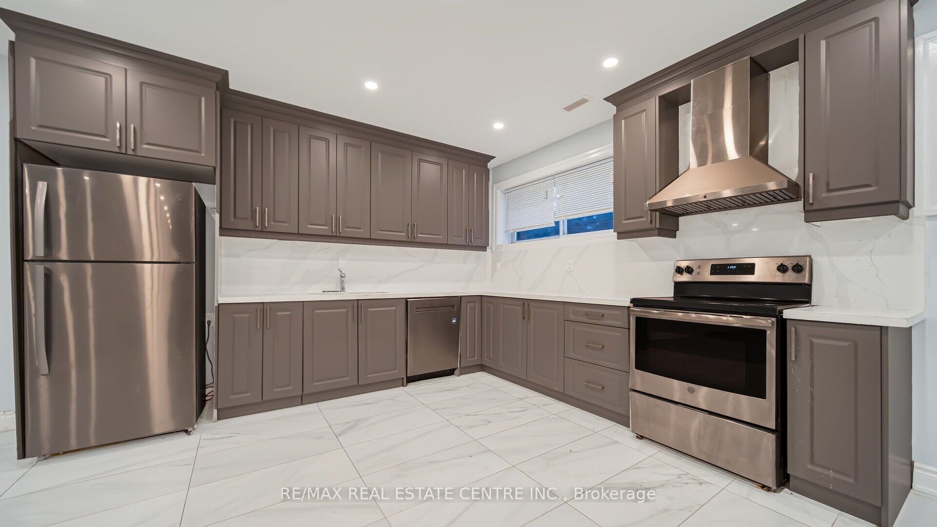 294288 8th Line Property Photo 37