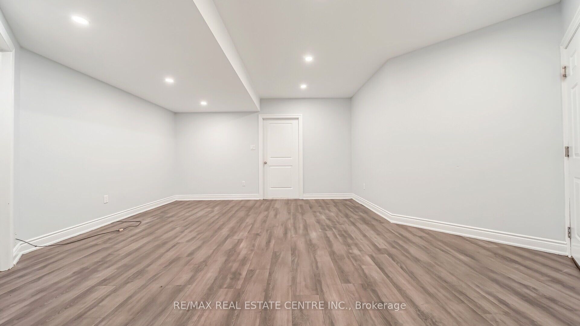 294288 8th Line Property Photo 41