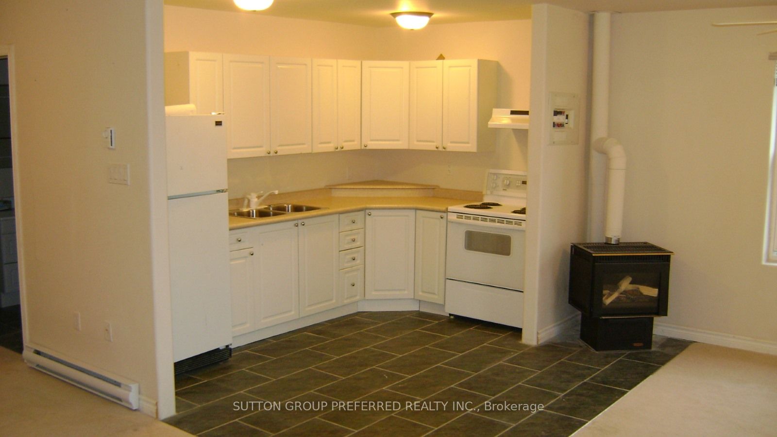 453 Bathurst Street Property Photo 17
