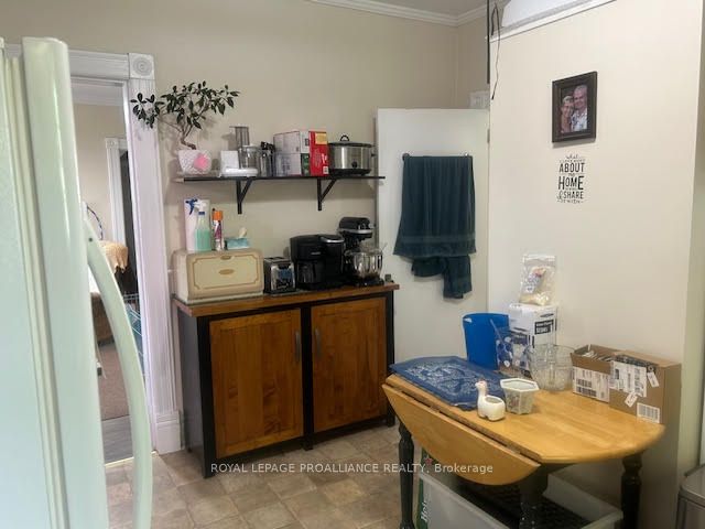 161 Foster Avenue Property Photo 7