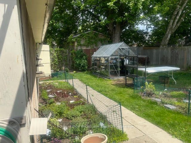 161 Foster Avenue Property Photo 29