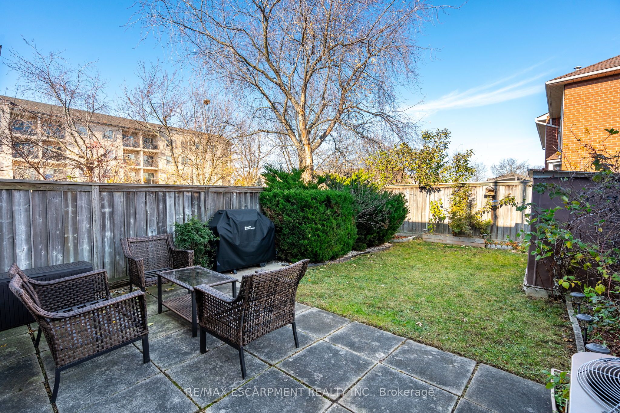 85 Royalvista Drive Property Photo 35