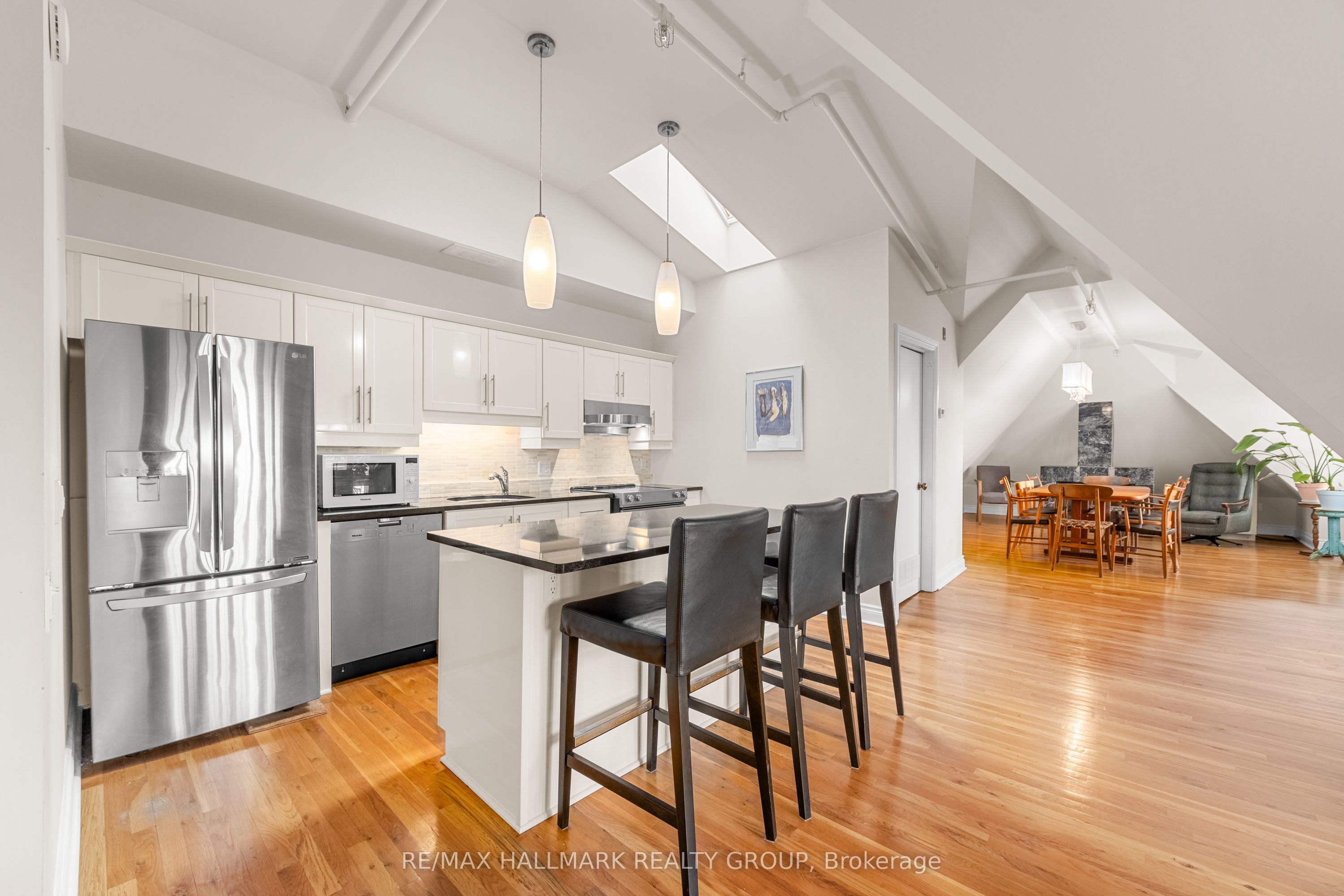 #502 - 589 Rideau Street Property Photo 14