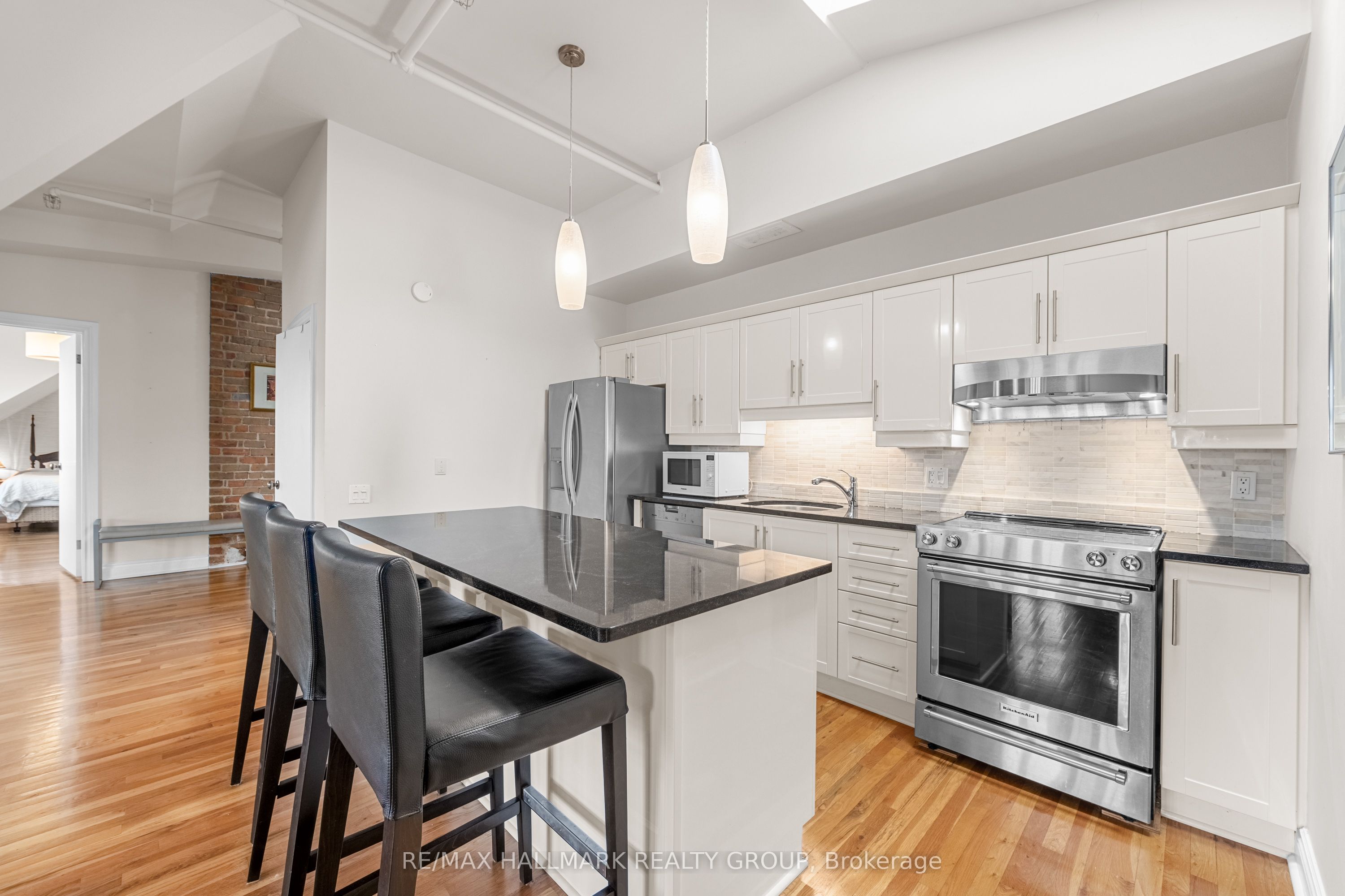 #502 - 589 Rideau Street Property Photo 16