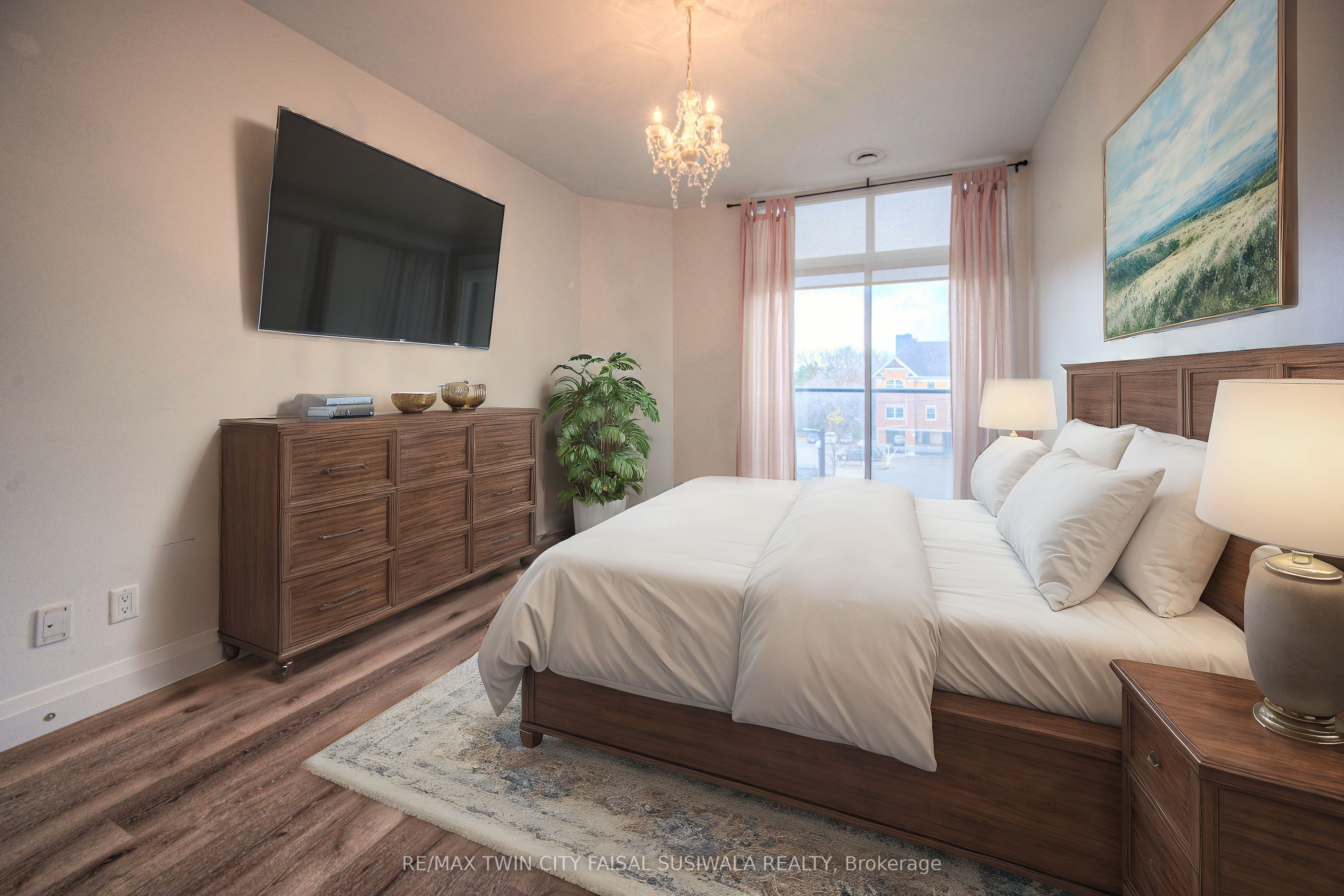#202 - 399 Queen Street Property Photo 13