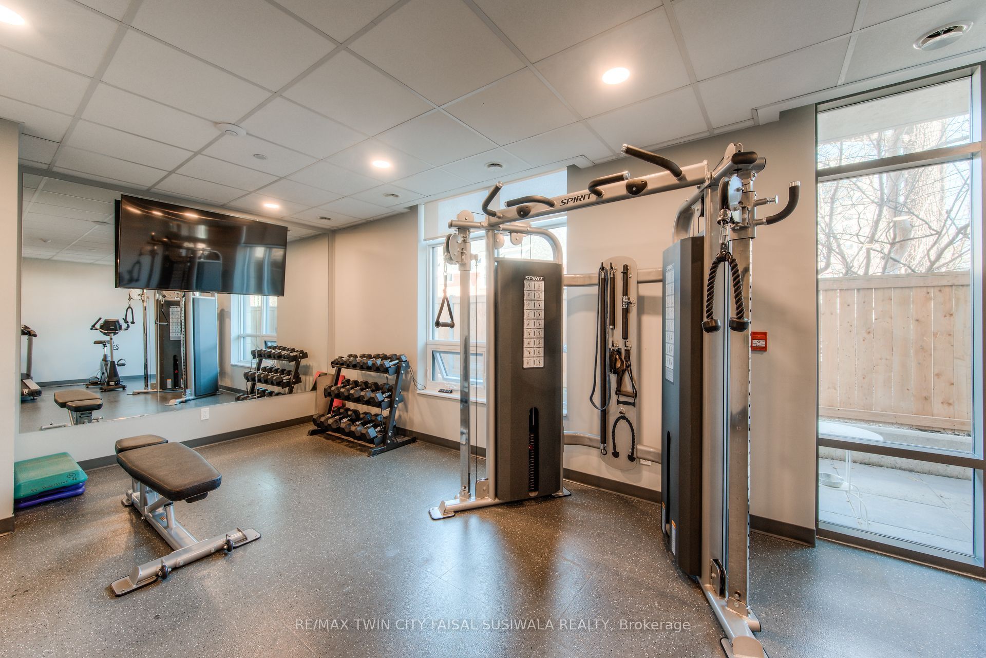 #202 - 399 Queen Street Property Photo 18