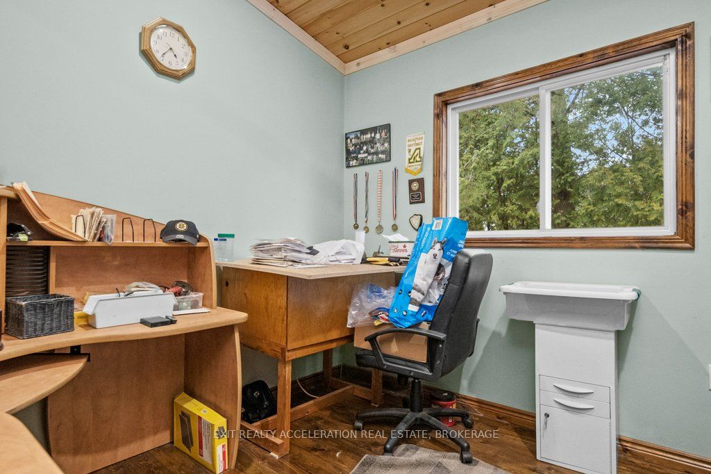 14 West Park Lane Property Photo 16
