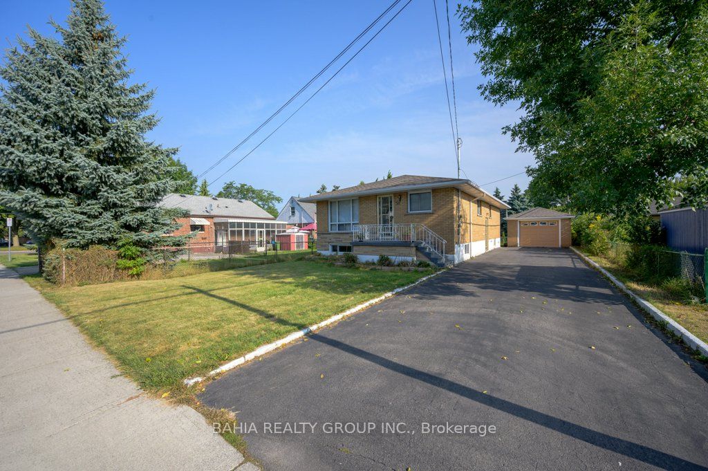 51 Robroy Ave Property Photo 1