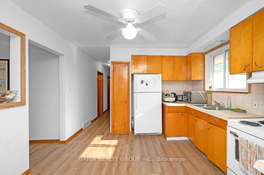 51 Robroy Ave Property Photo 12