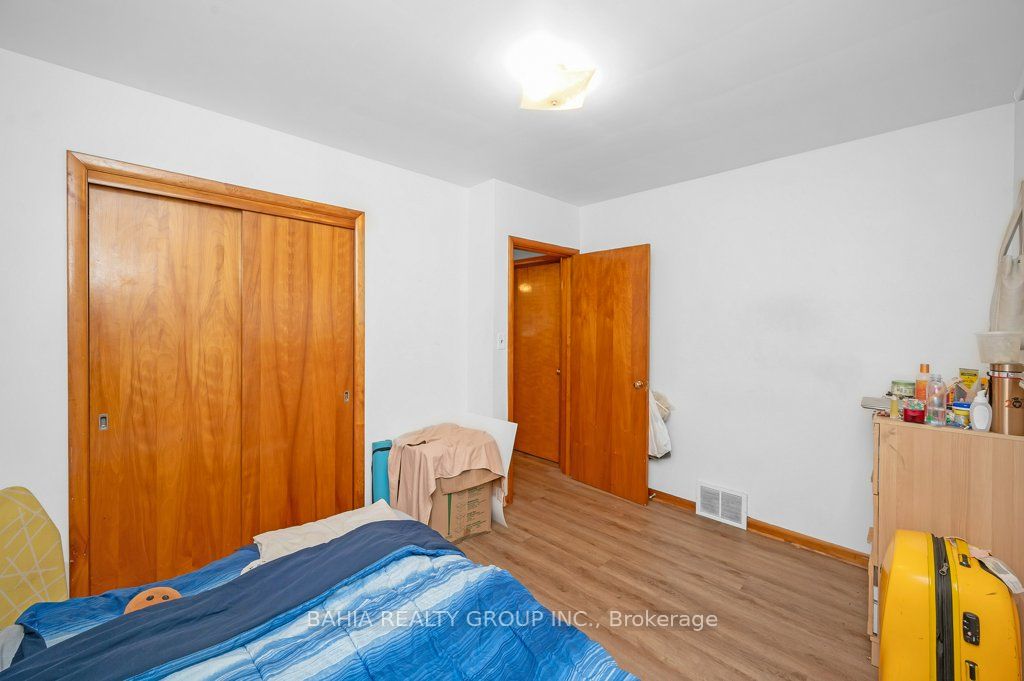 51 Robroy Ave Property Photo 16