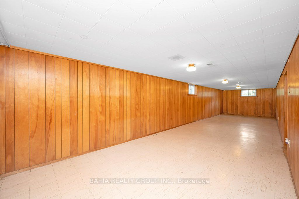 51 Robroy Ave Property Photo 24