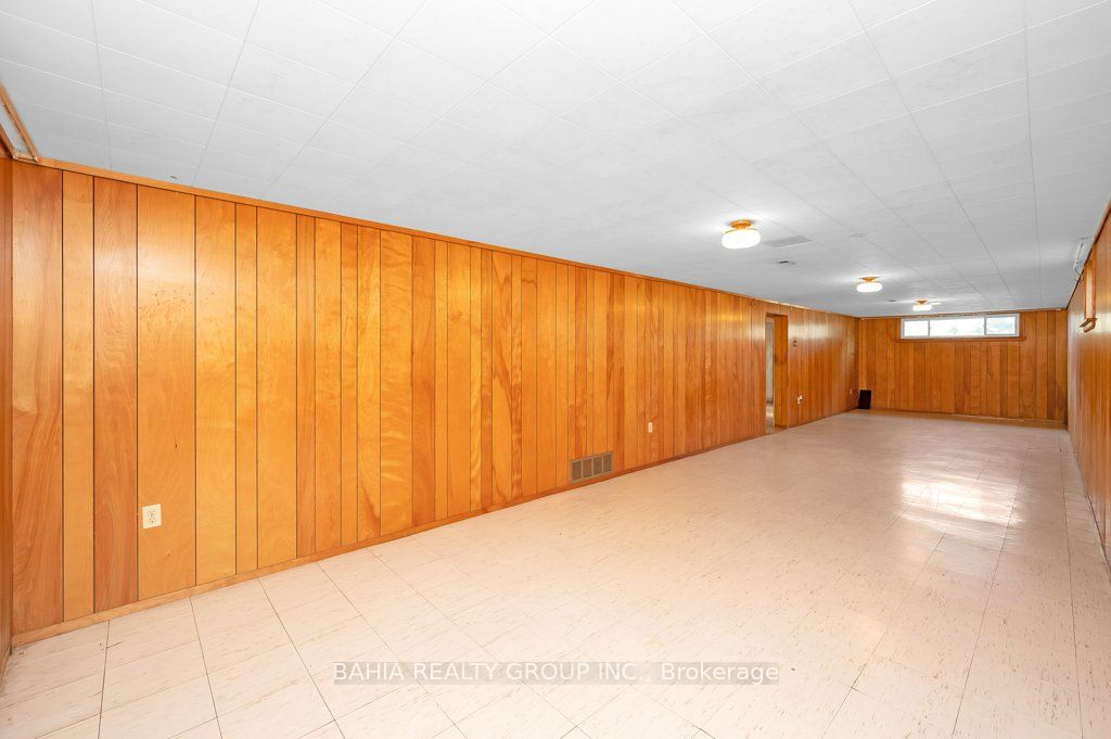 51 Robroy Ave Property Photo 25