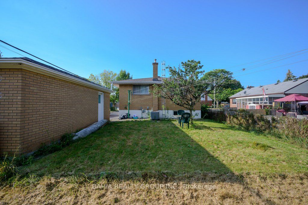 51 Robroy Ave Property Photo 30