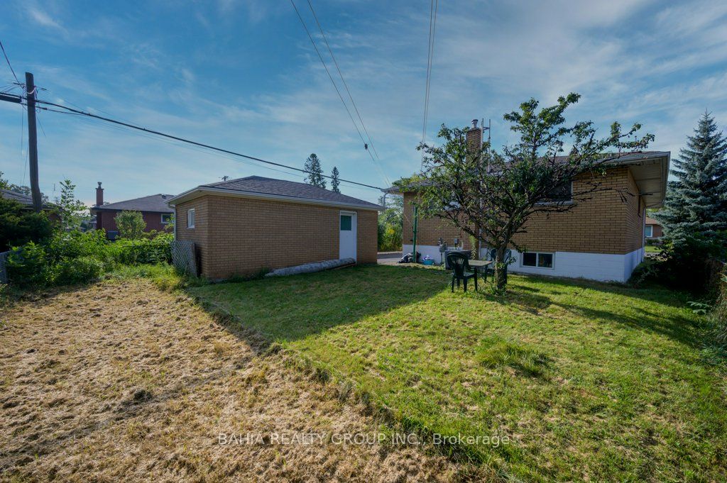 51 Robroy Ave Property Photo 32