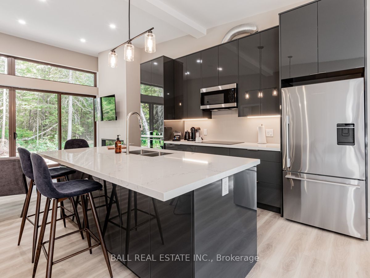 #unit 16 - 4727 Elephant Lake Road Property Photo 9