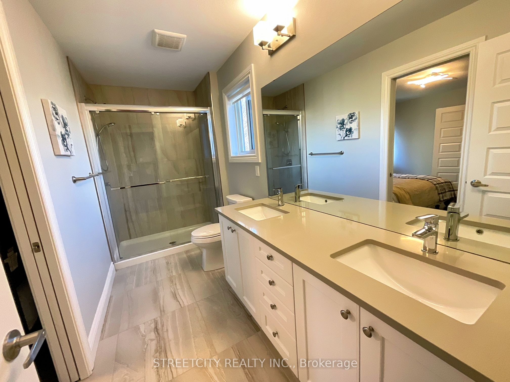 1295 Dyer Crescent Property Photo 36