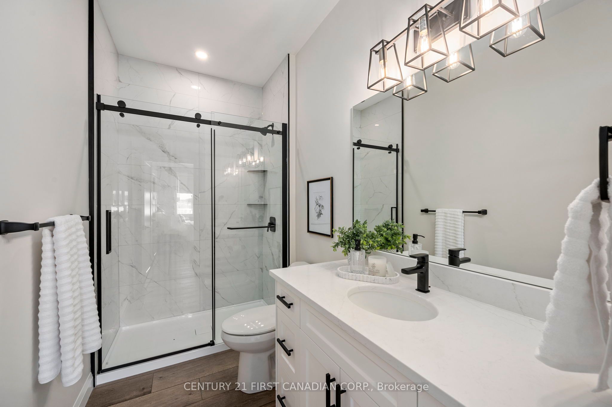 #6 - 32 Postma Crescent Property Photo 21