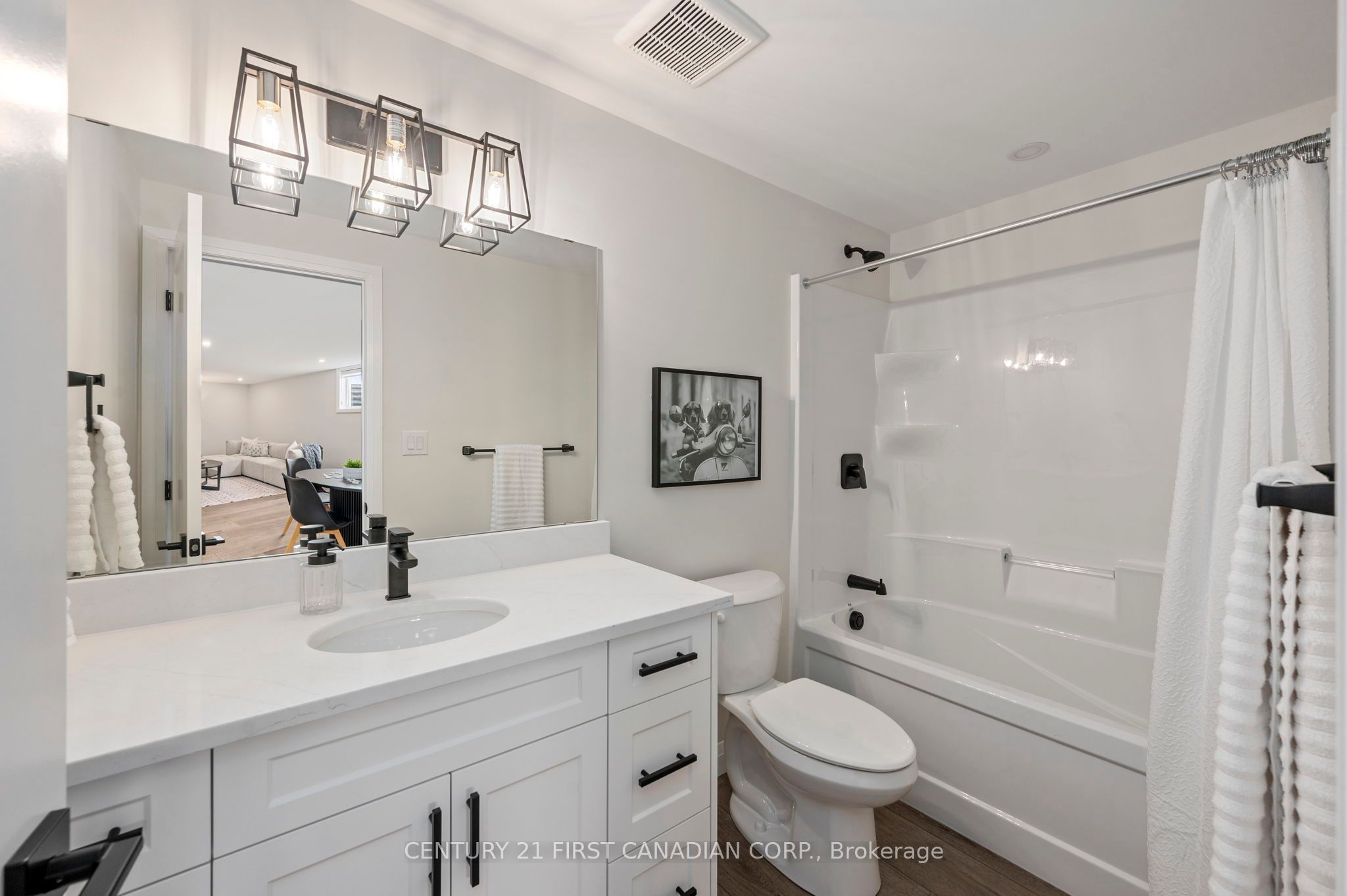 #6 - 32 Postma Crescent Property Photo 25