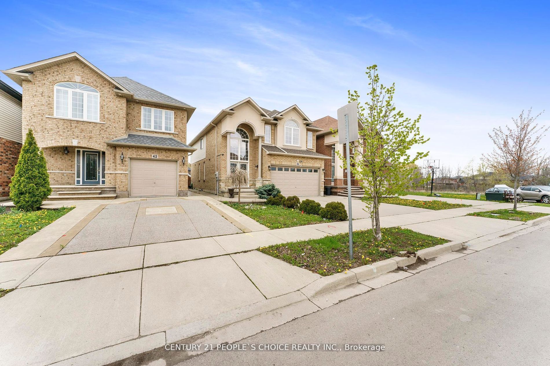 38 Assisi Street Property Photo 3