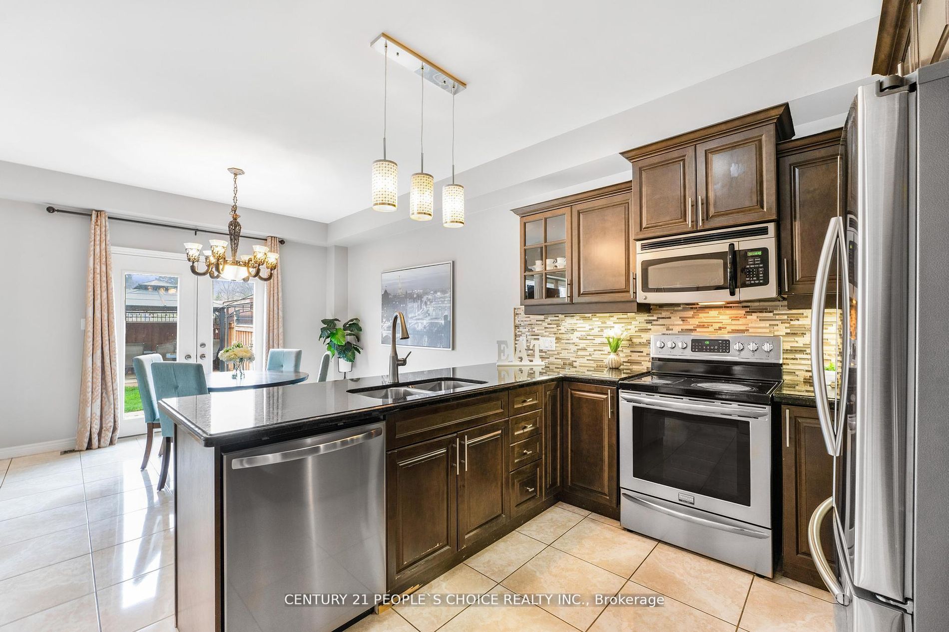 38 Assisi Street Property Photo 11