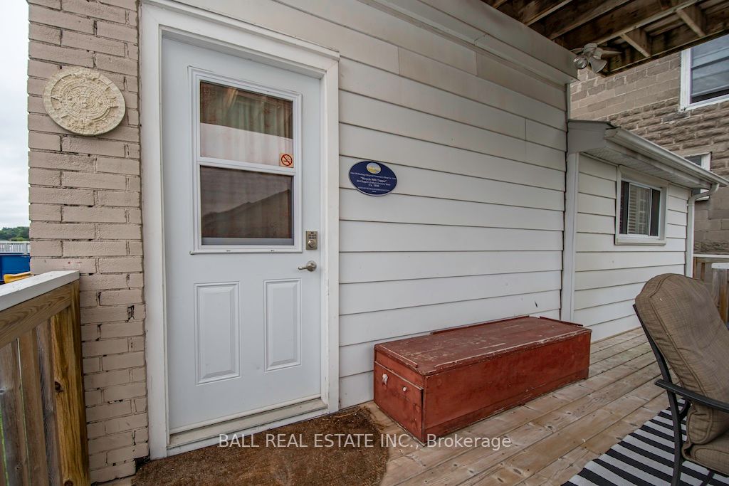 8 Bridge Street Property Photo 22
