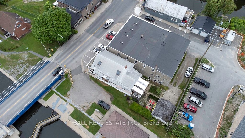 8 Bridge Street Property Photo 33