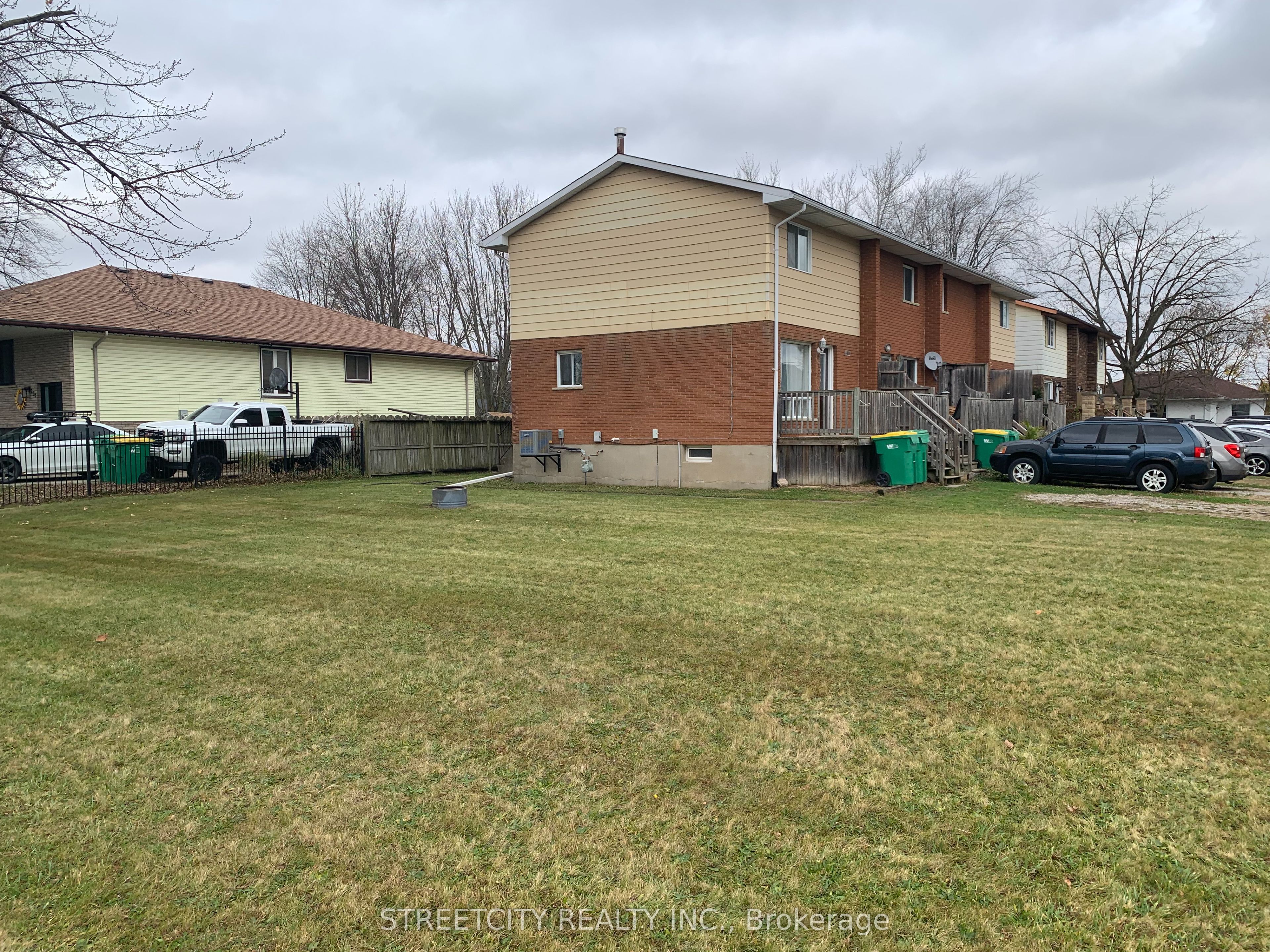 #a - 140 Symes Street Property Photo 2