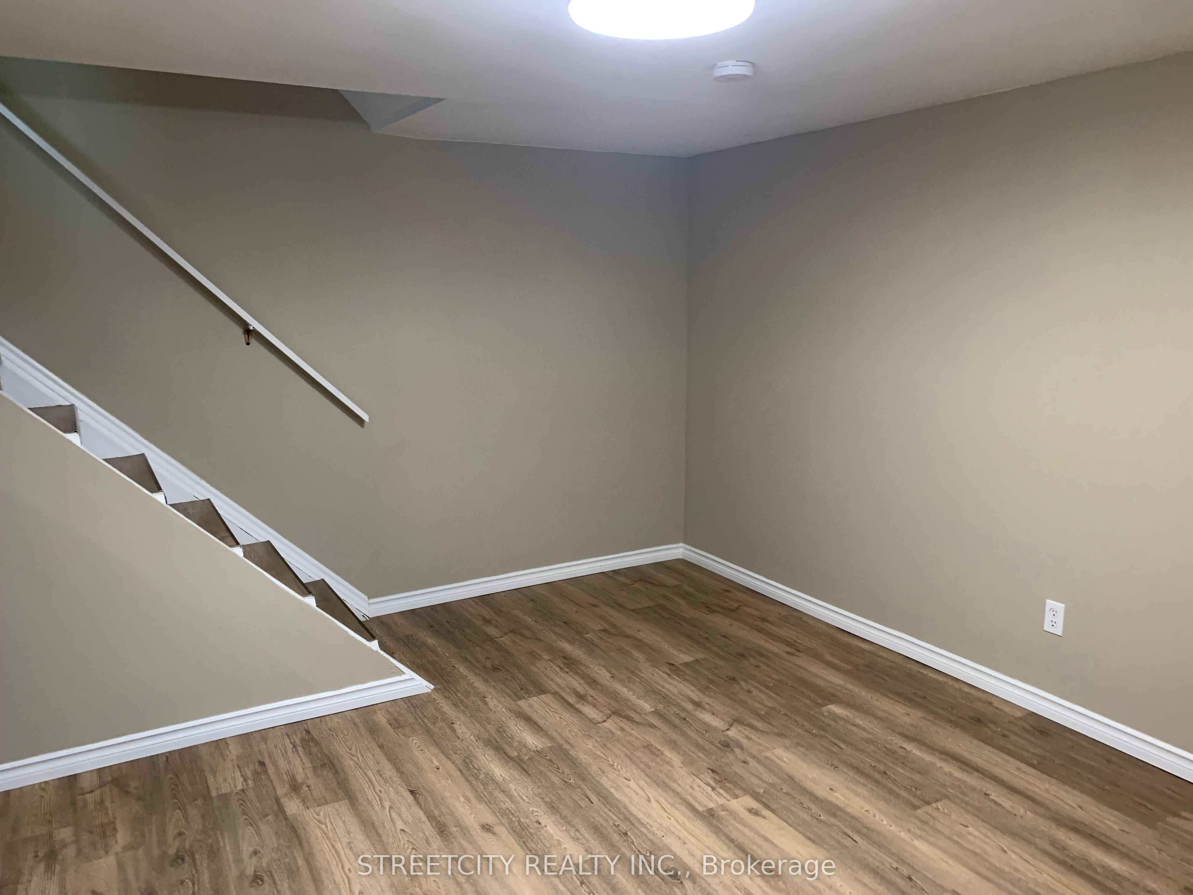 #a - 140 Symes Street Property Photo 22