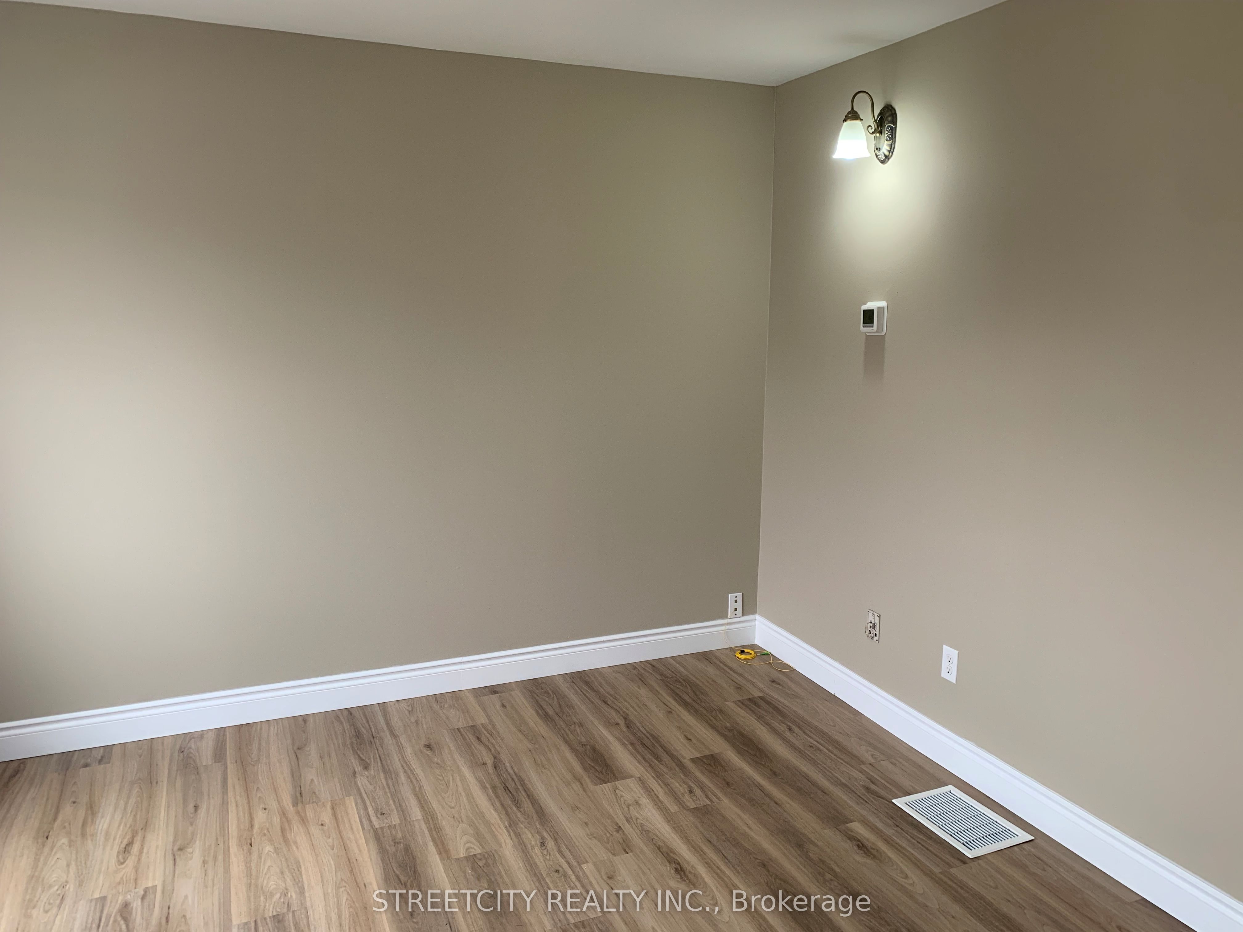 #a - 140 Symes Street Property Photo 23