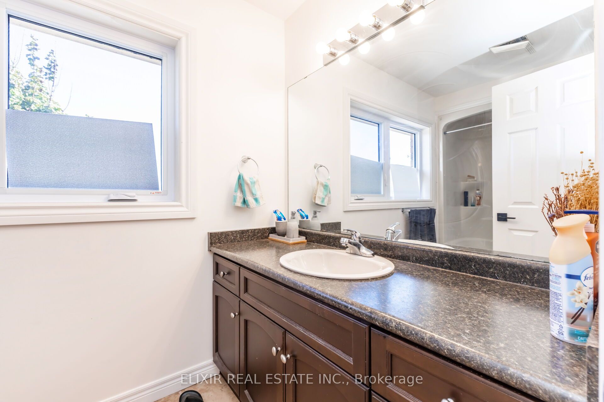 #7 - 310 Southbrook Drive Property Photo 29