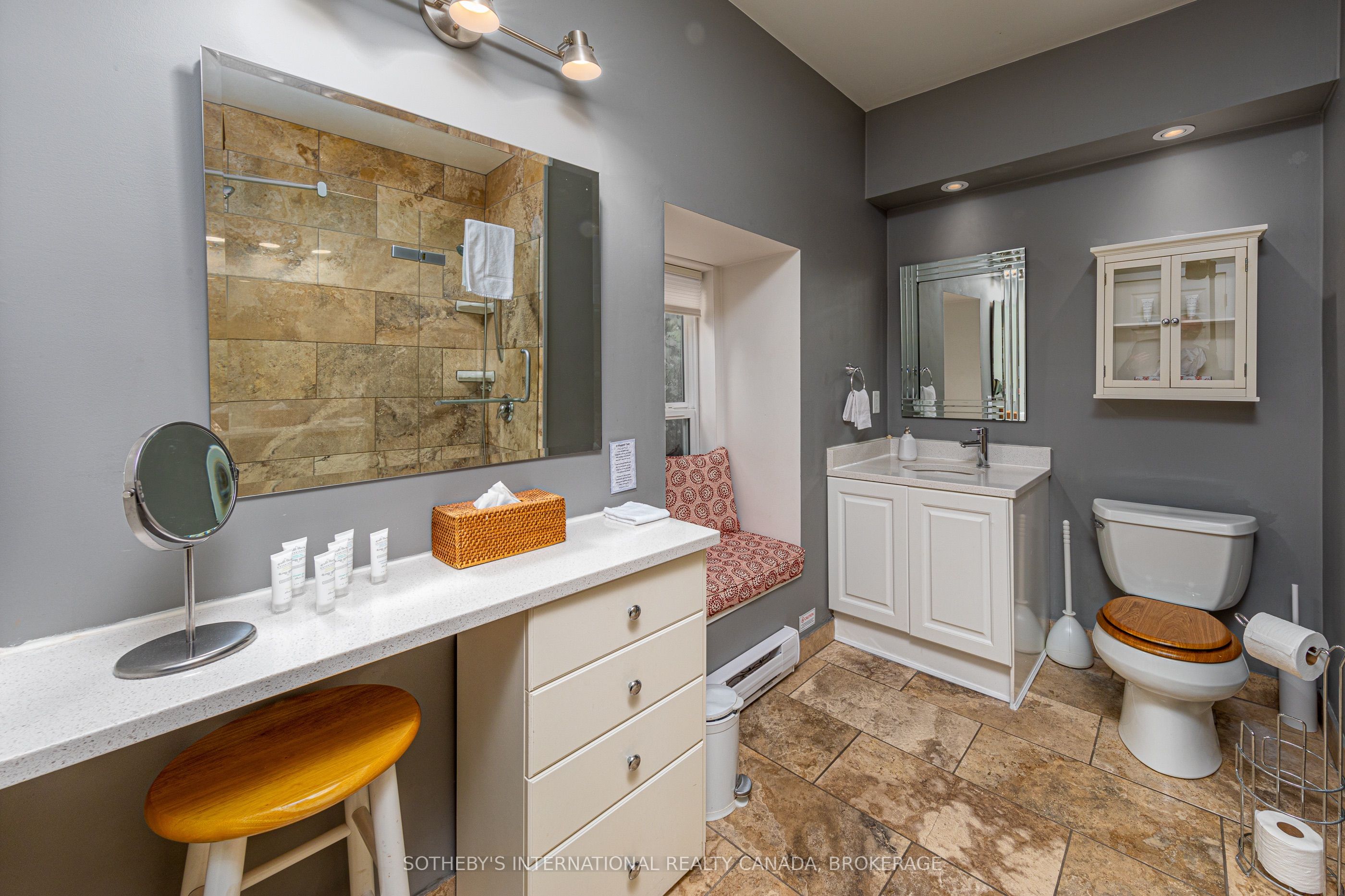8 Starr Place Property Photo 19