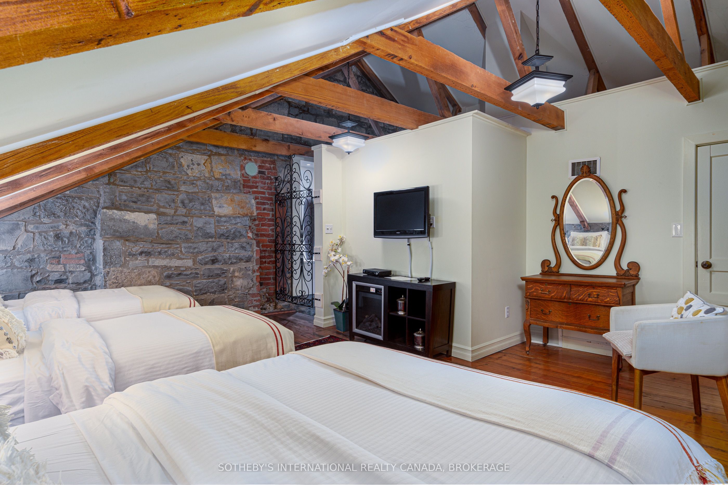 8 Starr Place Property Photo 26