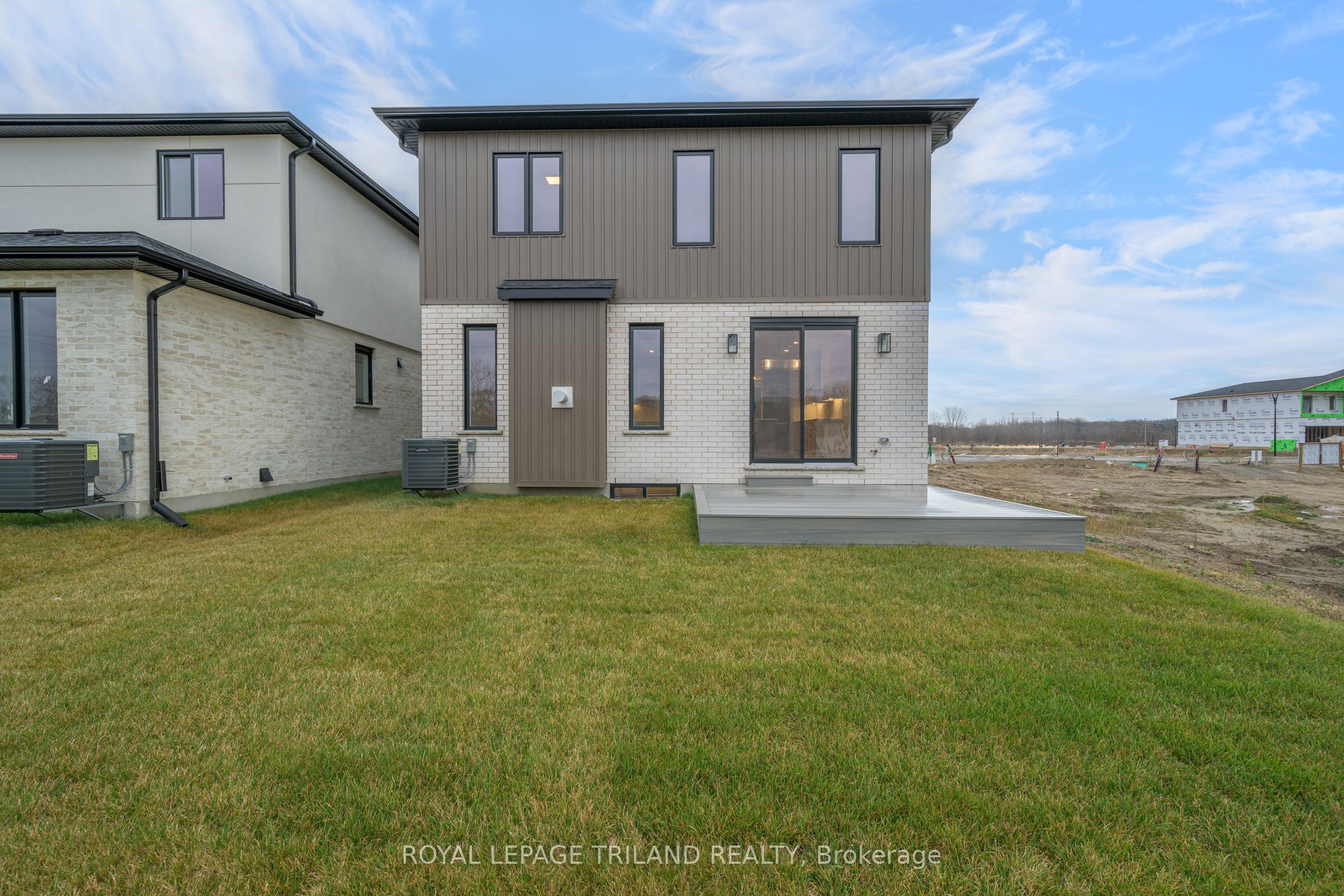 4211 Liberty Crossing Property Photo 3