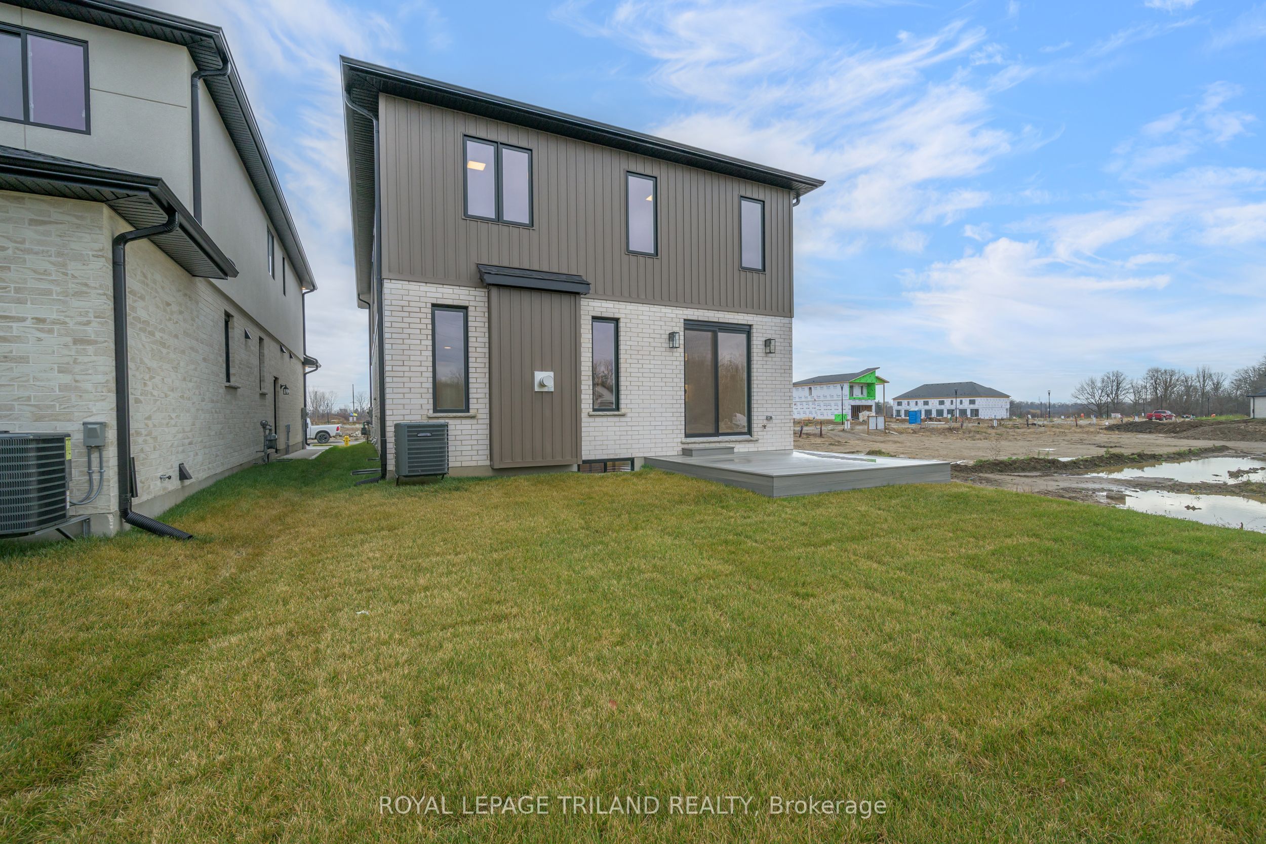 4211 Liberty Crossing Property Photo 4