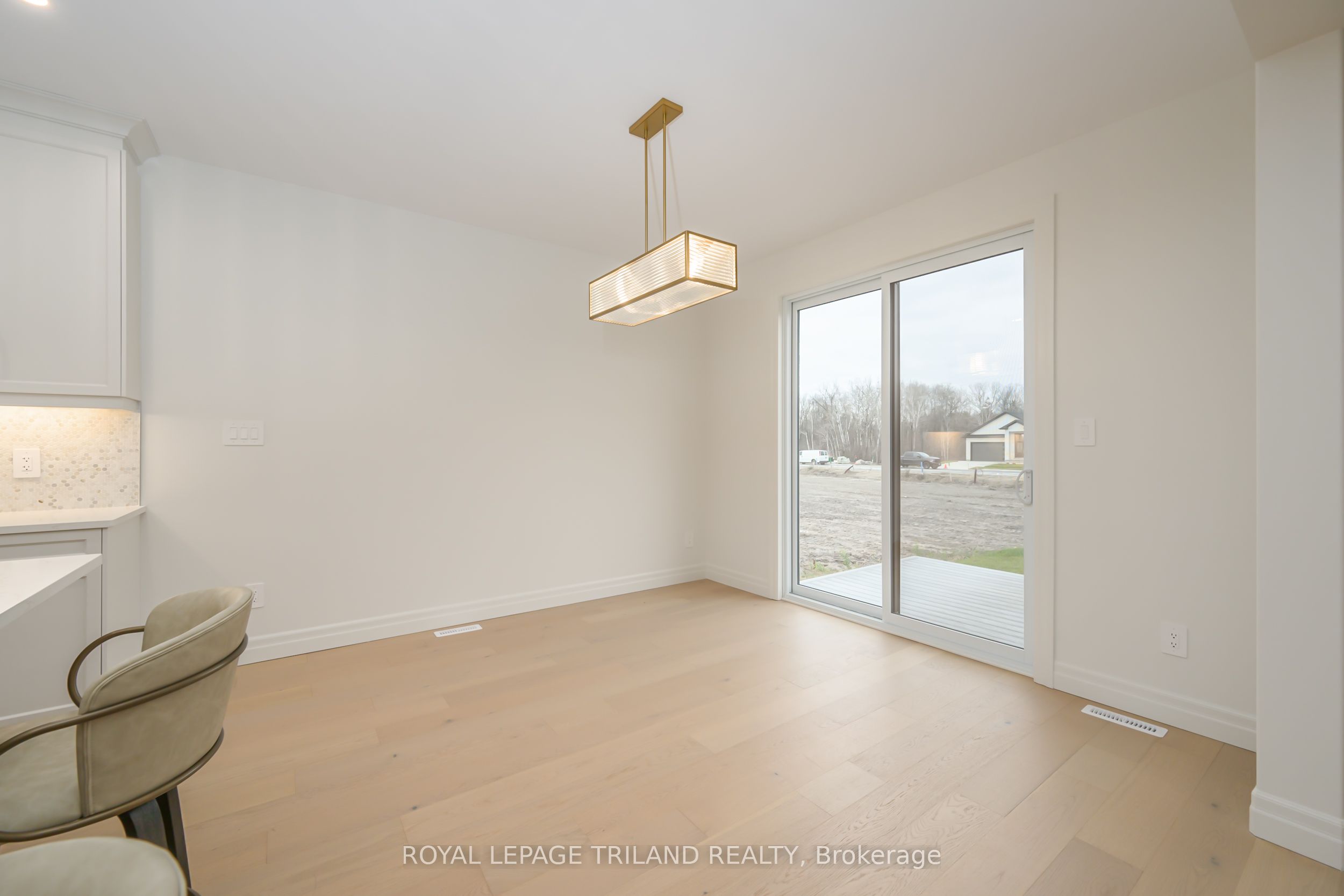 4211 Liberty Crossing Property Photo 7